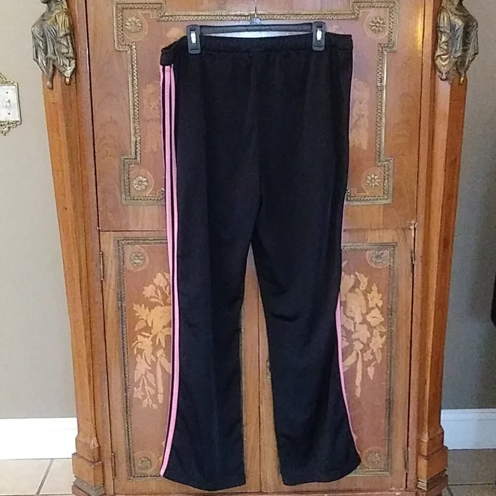 1001 Adidas Pants - Picture 4 of 9